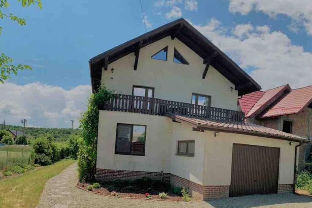 Casa Andreea. Cheerful 4-Bedroom Villa Bod Exterior foto